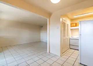 206 Princeton Drive SE APT 3 