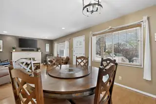 9600 Mesa Arriba Court NE Dining Room