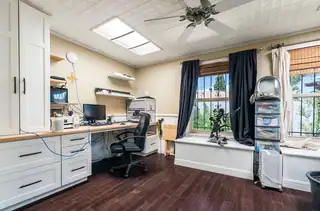 9507 Lagrima De Oro Road NE Home Office