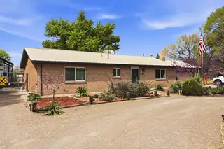 6109 Alvis Circle SW, Albuquerque