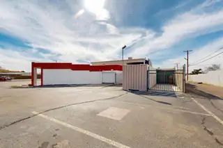 6405 Lomas Boulevard NE 