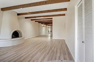 1415 Wagon Train Drive SE Living Room