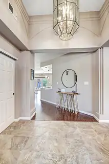 3706 Saint Andrews Drive SE Living Room