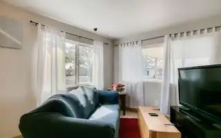 2808 Manzano Street NE 