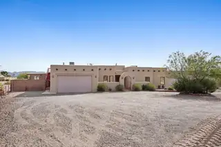 401 Roadrunner Circle, Elephant Butte