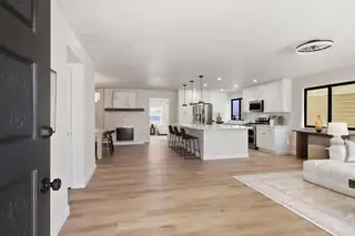 12501 Iroquois Place NE 