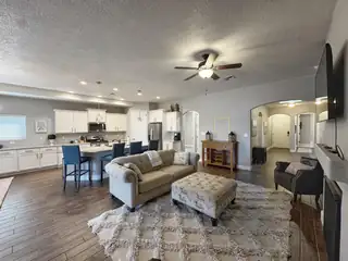 6801 Promenade Avenue NE 