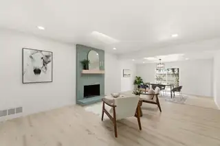 1201 Willys Knight Drive NE 