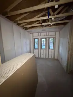 2704 Seaforth Circle NE 