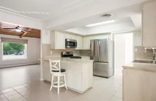 38 Sunset Drive Kitchen