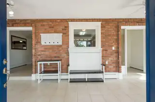 38 Sunset Drive Living Room