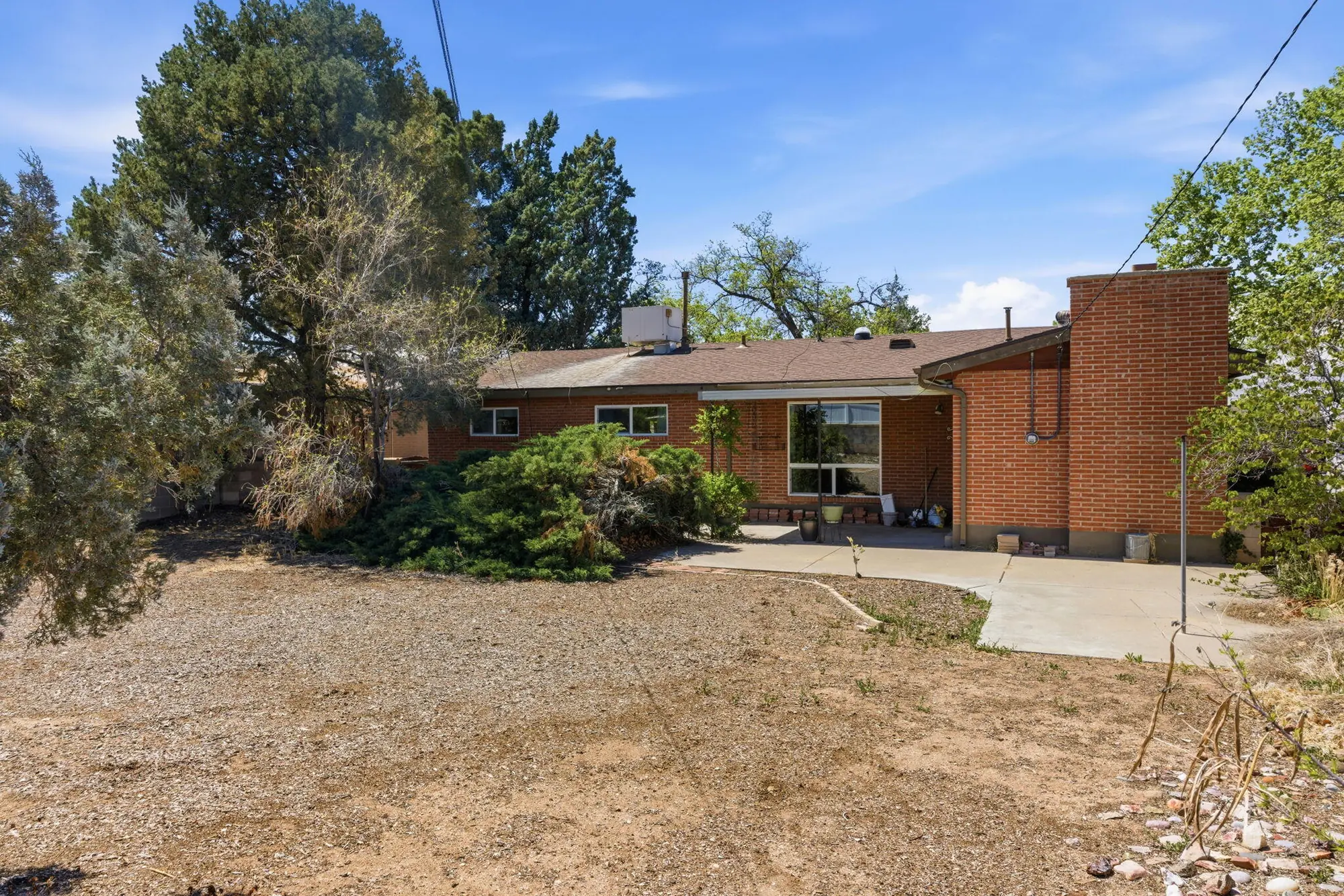 1204 Arizona Street NE