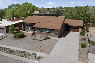 9417 Admiral Lowell Avenue NE 