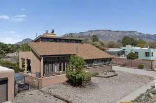 9417 Admiral Lowell Avenue NE 