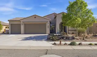 1827 Truchas Peak Trail NE 