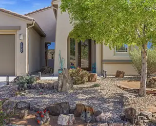 1827 Truchas Peak Trail NE 