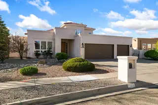 204 Winged Foot Court SE 