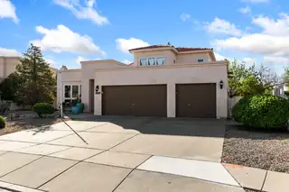 204 Winged Foot Court SE 