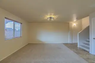 1009 Spring Valley Road NE 