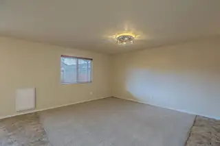 1009 Spring Valley Road NE 