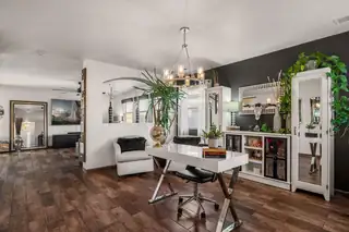 6808 Huerto Avenue NW 