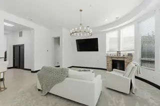 7424 Enchanted Sky Lane NE 