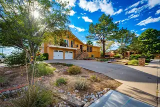 3615 Horacio Court NE 