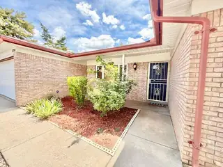 12208 Victoria Falls Drive NE 