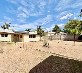 12208 Victoria Falls Drive NE 