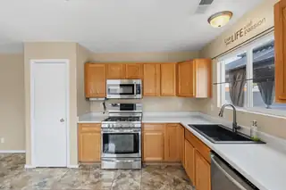 463 Burton Meadows Drive NE 