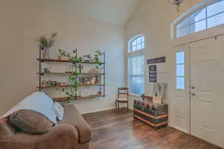 9928 Bellevue Street NW 