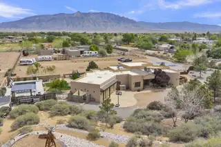 23 Paseo C De Baca Road 