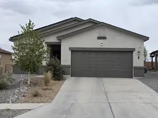 37 Avenida Parque Court, Los Lunas