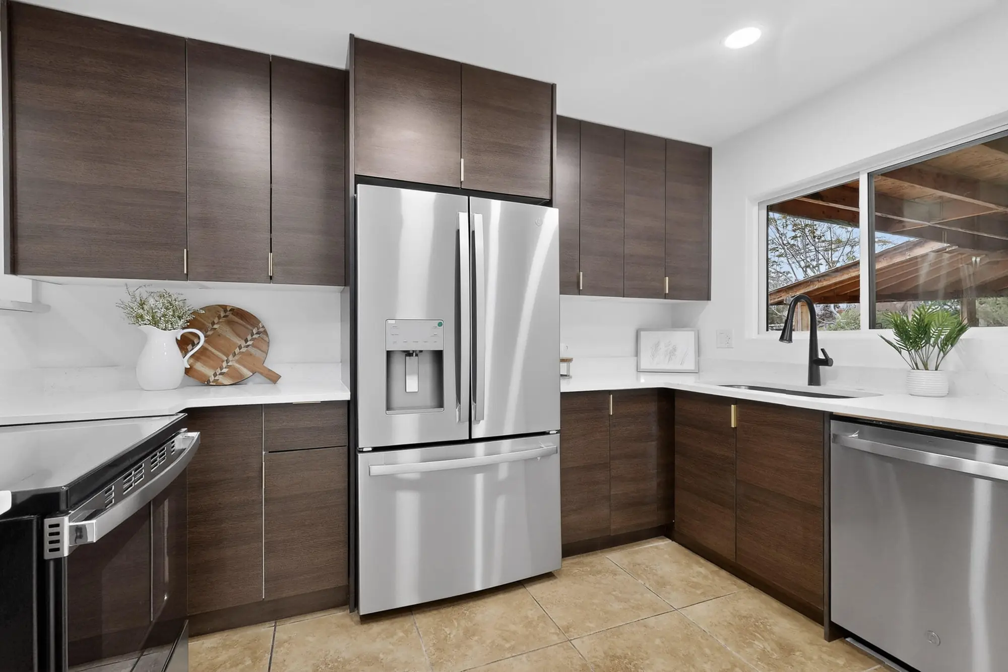 2221 Frederick Place NW