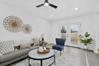 2221 Frederick Place NW Living Room