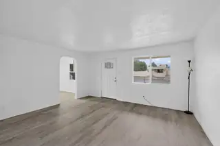 2429 Palomas Drive NE 