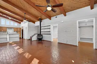 2709 Eastridge Drive NE 