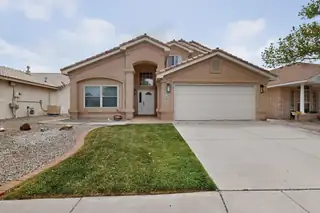 916 Tony Sanchez Drive SE 