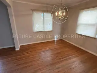 1009 Bryn Mawr Drive NE 