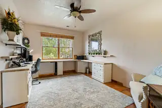 9510 Modesto Avenue NE Home Office
