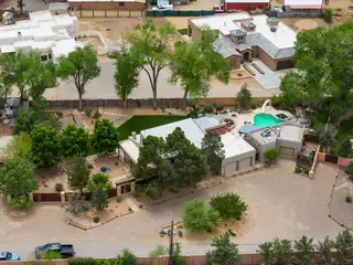 204 Tierra Del Sol NW 