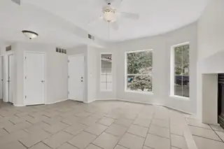 6125 Rosetree Place NE 