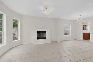 6125 Rosetree Place NE 