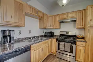 3931 Ortiz Court NE APT D Kitchen