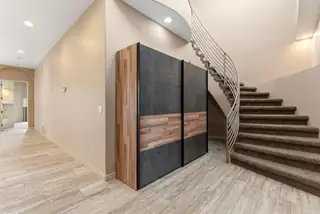 8308 Stoney Place NE 