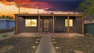 432 La Vega Drive SW, Albuquerque
