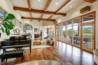 40 Hop Tree Trail, Corrales 