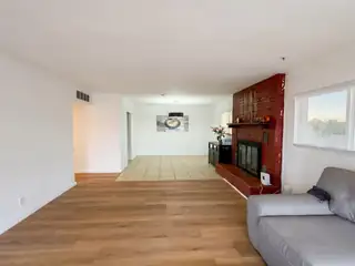 8819 Menaul Boulevard NE 