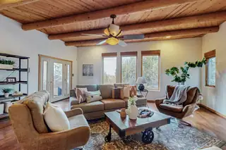 75 Paseo De San Antonio 