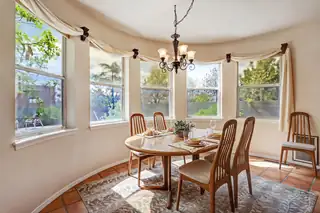 6720 Mariposa Place NW 